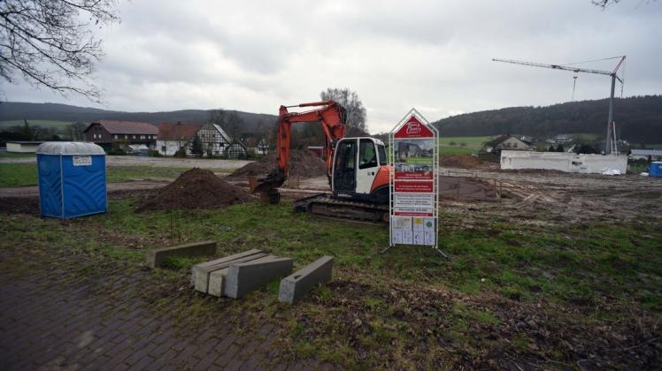 Mit ersten Bauarbeiten ist bereits begonnen worden im Börninghauser Baugebiet Fiegenburg. Foto: Martin Nobbe