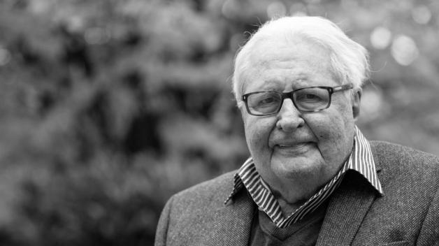 Hans-Jochen Vogel. Hans-Jochen Vogel.