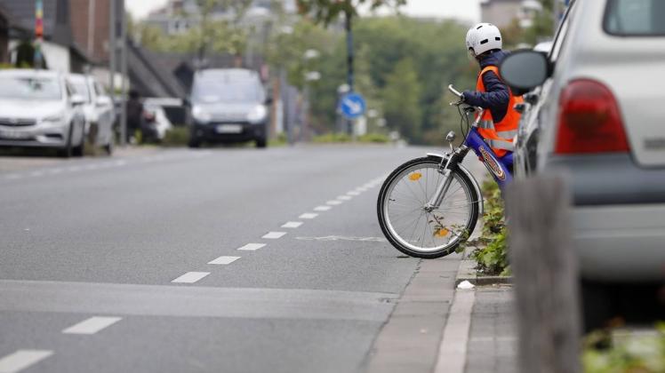 In Magdeburg soll ein Radfahrverbot Schüler schützen. Symbolfoto: imago images / biky
