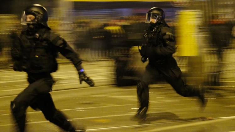 In der Neujahrsnacht ist es dort zu Zusammenstößen zwischen Linksautonomen und der Polizei gekommen. Foto: dpa/Sebastian Willnow