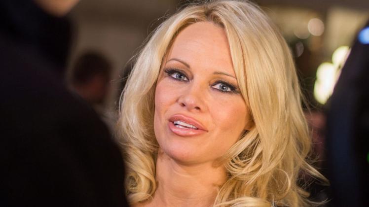 Pamela Anderson hat zum fünften Mal geheiratet. Foto: dpa/Christian Bruna/EPA