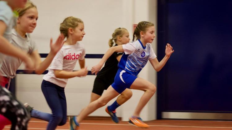Hat gute Chancen, bei den Landesmeisterschaften dabei zu sein: die achtjährige Leni Pieszek, hier beim 50-Meter-Sprint