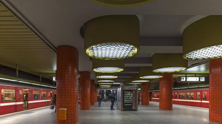 Die U-Bahnstation im Nürnberger Hauptbahnhof: Hier wurde an Heiligabend ein 33-Jähriger auf die Gleise gestoßen. Archivfoto: imago images/imagebroker/Helmut Meyer zur Capellen