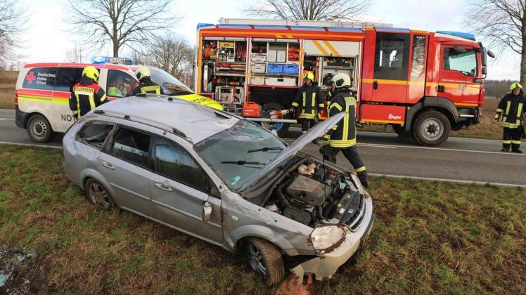 Zwei Autos stoßen zusammen nach Vorfahrtsfehler - keine Verletzten