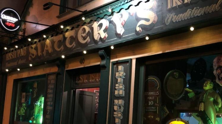 Der Irish Pub "Slattery&apos;s" an der Stedinger Straße feiert am Wochenende seinen 25. Geburtstag. Foto: Thomas Breuer