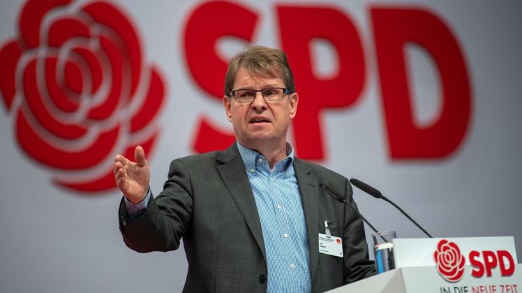 Ralf Stegner glaubt mittelfristig an eine Vereinigung der demokratischen Linken.