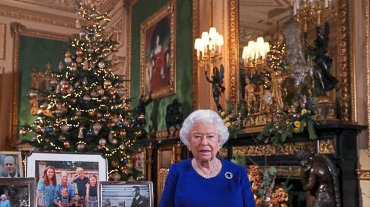 Königin Elizabeth II. bei der Aufzeichnung ihrer Weihnachtsansprache. 