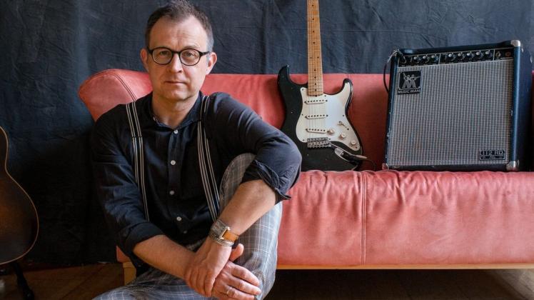 629a02bd4e585f22e58c888eb5677e63.jpeg Der Singer-Songwriter Udo Klopke und seine Band haben mit „Make me an offer“ das beste Rock-Album des Jahres 2019 abgeliefert – meint zumindest die Jury des Deutschen Rock und Pop Preises.