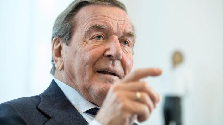 "Ich bin Sozialdemokrat und werde es auch bleiben": Gerhard Schröder in seinem Büro in Hannover. Foto: Marco Urban