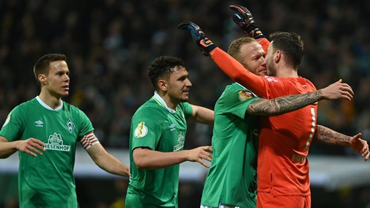 Der Sieg über Borussia Dortmund im DFB-Pokal wird dem SV Werder neuen Schwung für die Bundesliga geben – das hofft dk-Kolumnist Tino Polster. Foto: David Hecker/dpa Der Sieg über Borussia Dortmund im DFB-Pokal wird dem SV Werder neuen Schwung für die Bundesliga geben – das hofft dk-Kolumnist Tino Polster. Foto: David Hecker/dpa