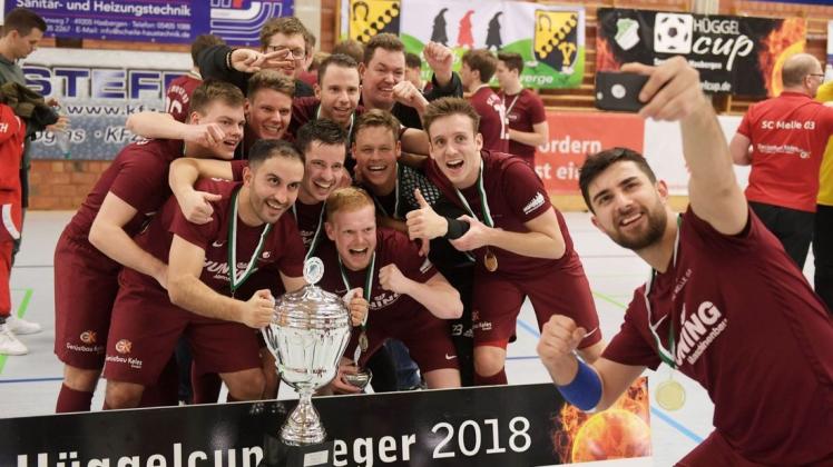 Der Hüggelcup war das Event des Jahres 2019. Auf dem Foto feiert der SC Melle den Sieg des Cups im Jahr 2018. Foto: Helmut Kemme
