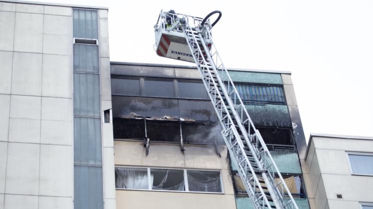 Im 14. Stock eines Hochhauses in Bremen ist am Donnerstag ein Feuer ausgebrochen. Foto: Feuerwehr Bremen
