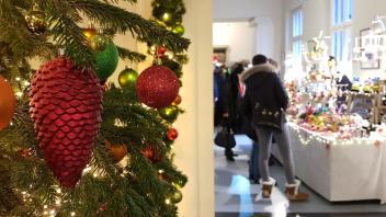 Im ersten Stock des Rathauses hat ein bunt geschmückter Weihnachtsbaum festliche Stimmung verbreitet. Foto: Stefanie Jürgensen