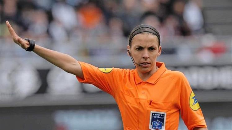 Schiedsrichterin Stéphanie Frappart wird den UEFA-Supercup leiten. 