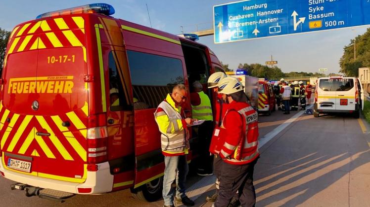 21 Personen wurden bei dem Unfall verletzt. 21 Personen wurden bei dem Unfall verletzt.
