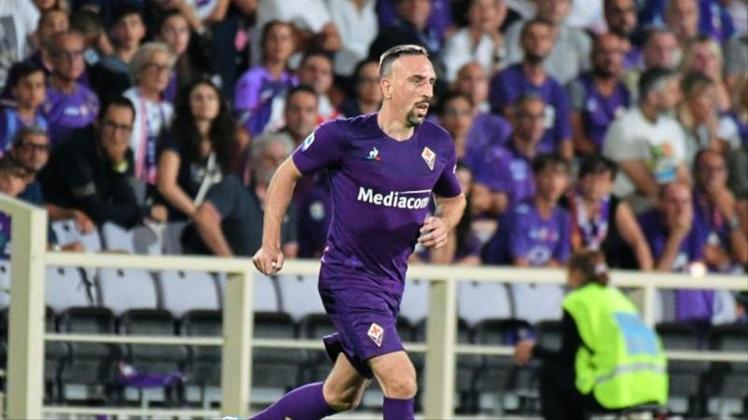 Franck Ribéry wurde unter Standing Ovations der Fiorentina-Fans eingewechselt. 