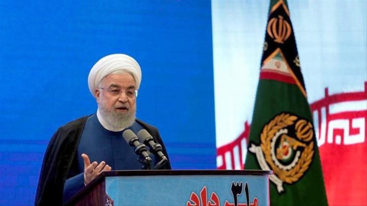 Irans Präsident Hassan Ruhani während einer Zeremonie zur Enthüllung eines neuen Raketenabwehrsystems. 