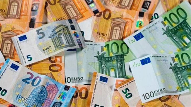 In den ersten sechs Monaten hat der Staat einen Überschuss von rund 45,3 Milliarden Euro erzielt. 