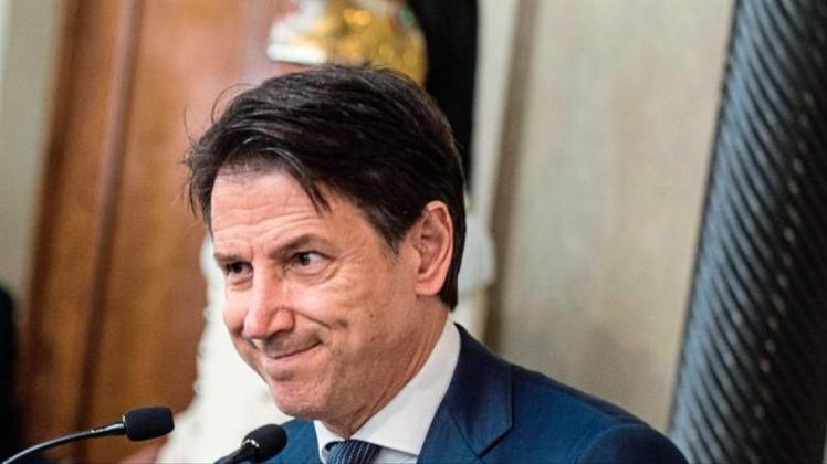 Der parteilose Regierungschef in spe, Giuseppe Conte, dürfte gespannt auf die Abstimmung der Fünf-Sterne-Bewegung blicken. 