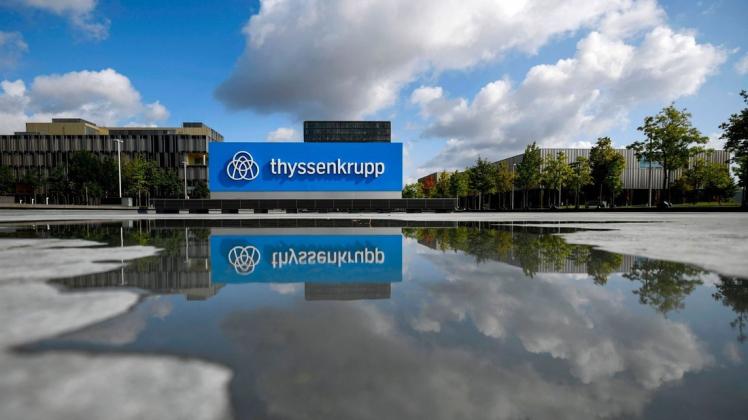 Thyssenkrupp - hier das Hauptquartier in Essen - fliegt nach 31 Jahren aus dem Leitindex Dax. Foto: AFP