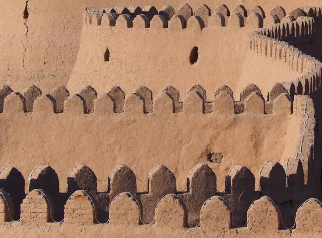 Detail der Stadtmauer von Chiwa. Foto: Burkhard Ewert