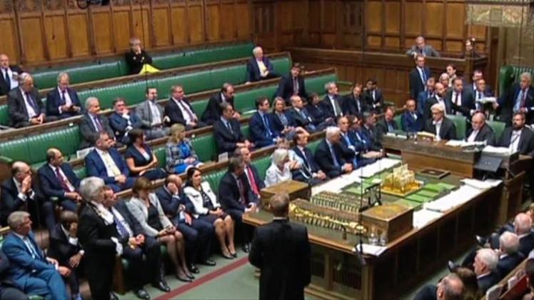 Blick in das britische Unterhaus: Ein schottisches Berufungsgericht hat die Zwangspause des britischen Parlaments für unrechtmäßig erklärt. 