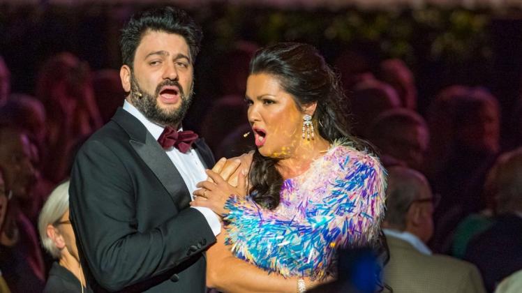 Am liebsten im Duett: Anna Netrebko und Yusif Eyvazov beim Konzert im Gerry Weber Stadion. Foto: André Havergo