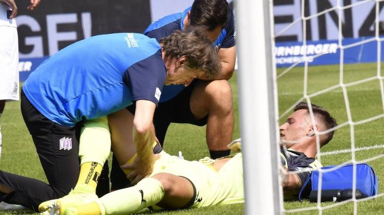 Pechvogel: Torwart Nils Körber fällt nach seiner Verletzung aus dem Spiel am 25. August beim 1. FC Nürnberg länger aus. 