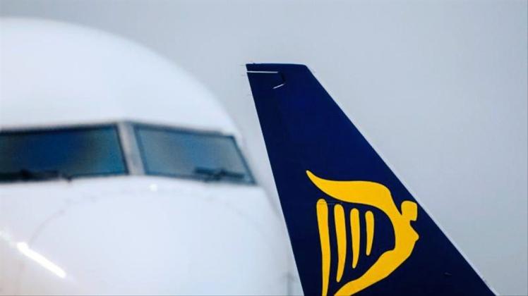 Möglicherweise bekomme Ryanair die ersten Max-Jets erst im März oder April. Die üblichen Anzahlungen an Boeing habe die Fluglinie bereits gestoppt und verhandele mit dem Hersteller über eine finanzielle Entschädigung. 