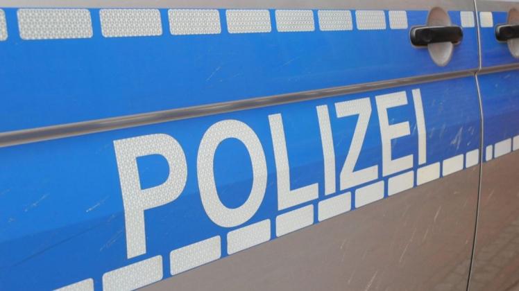 Die Polizei sucht Zeugen für drei Autoaufbrüche in Brinkum. 
