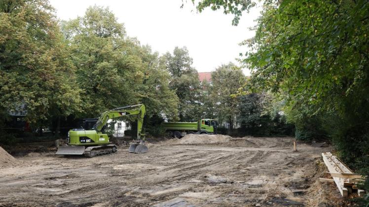 Auf dem ehemaligen Spielplatz Kolpingstraße entsteht bis 2021 das neue Studienzentrum der Uni Osnabrück. Foto: Michael Gründel