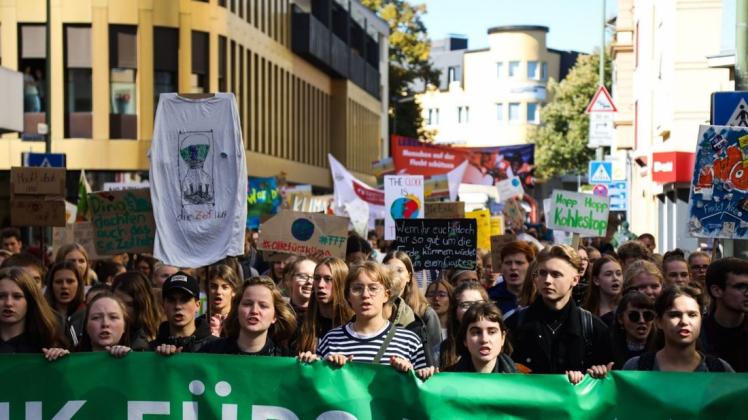 Die Sorge um das Klima brachte auch in Osnabrück mehrere Tausend Menschen auf die Straße. Foto: Michael Gründel