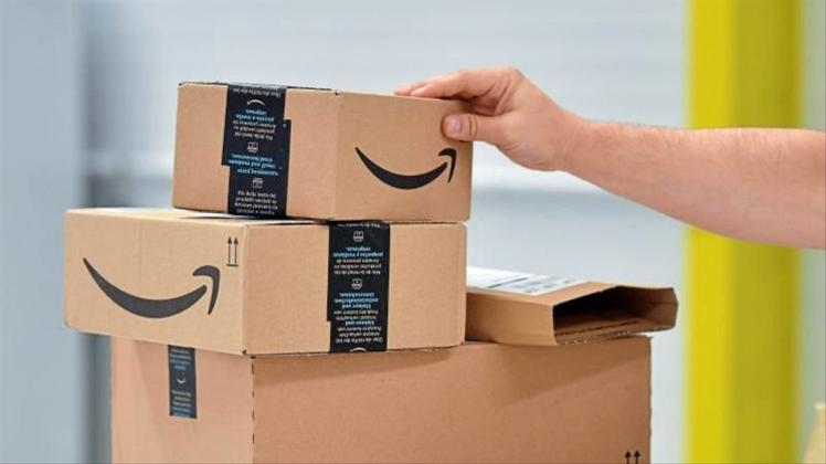 Wissenschaftler der Universität Bamberg hatten ermittelt, dass die Bundesbürger bei Bestellungen im Internet jedes sechste Paket wieder zurückschicken. Rund vier Prozent der Waren - rund 20 Millionen Produkte - landeten anschließend im Müll. 