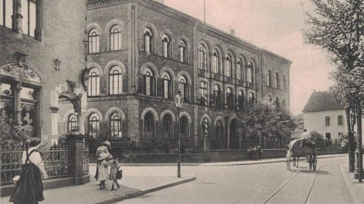 Das Realgymnasium an der Lotter Straße, das spätere EMA-Gymnasium, sorgt im September 1919 für Schlagzeilen. 