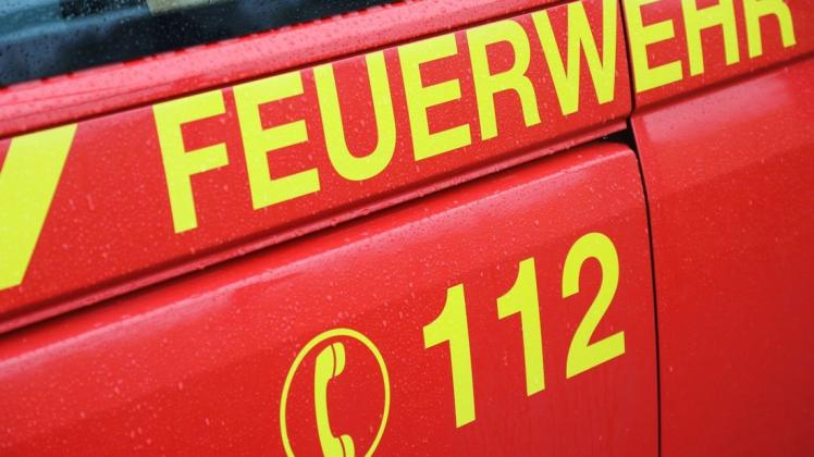 Vier Feuerwehren aus dem Landkreis Oldenburg sind nach der Notbremsung eines Zuges bei Hatten ausgerückt. Zum Glück handelte es sich bei dem überfahrenen Lebewesen nicht um einen Menschen. Symbolfoto: Michael Gründel