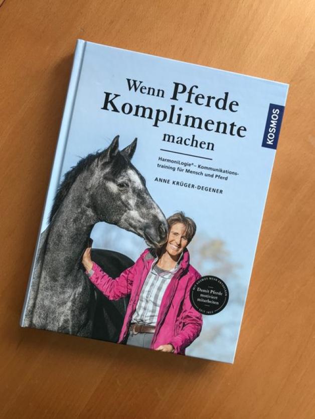  Ein eindrucksvolles Buch, nicht nur für Pferdeliebhaber. Foto: Sigrid Sprengelmeyer
 

