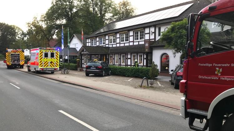 Der Brand in einer Hotelwäscherei hat am Montag für einen Großeinsatz der Feuerwehr in Heiligenrode gesorgt. 