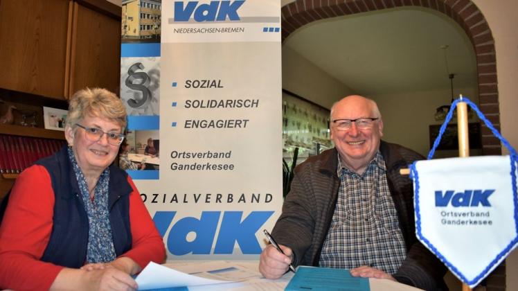 Heike Schwarting und Dieter Strodthoff sehen den VdK-Ortsverband Ganderkesee gut aufgestellt und freuen sich auf weiteren Mitgliederzuwachs. Foto: Martina Brünjes