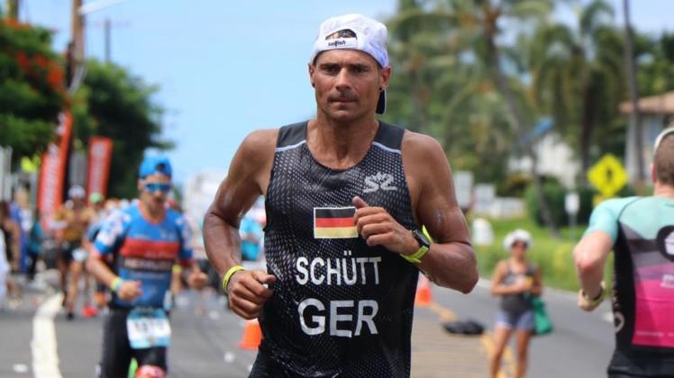 Martin Schütt (TG triZack Rostock) beim Ironman Hawaii auf dem Weg zu Rang 67 in seiner Altersklasse M40-44