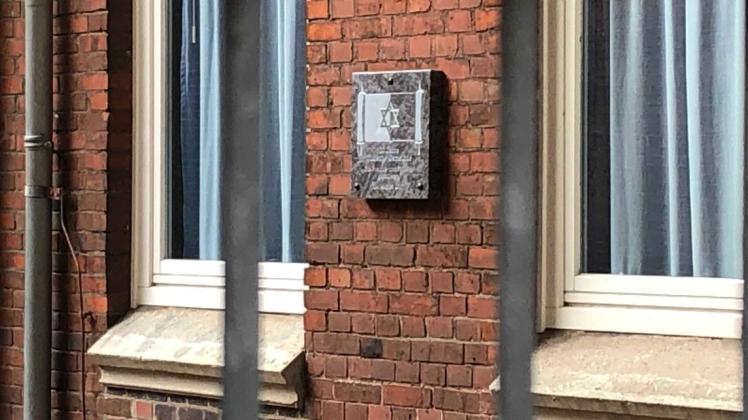 Nach dem Anschlag in Halle wurde auch die Synagoge in der Louisenstraße von einer Polizeistreife bewacht. Foto: Thomas Breuer Nach dem Anschlag in Halle wurde auch die Synagoge in der Louisenstraße von einer Polizeistreife bewacht. Foto: Thomas Breuer