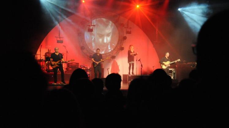 Nach dem Erfolg des vergangenen Jahres macht die Band "Kings of Floyd" am 9. November abermals Halt in Papenburg. Foto: Christoph Assies/Archiv Nach dem Erfolg des vergangenen Jahres macht die Band "Kings of Floyd" am 9. November abermals Halt in Papenburg. Foto: Christoph Assies/Archiv