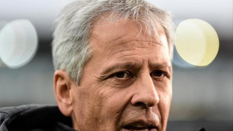 Nicht gerade angetan von der BVB-Trainerdiskussion: Lucien Favre. Nicht gerade angetan von der BVB-Trainerdiskussion: Lucien Favre.