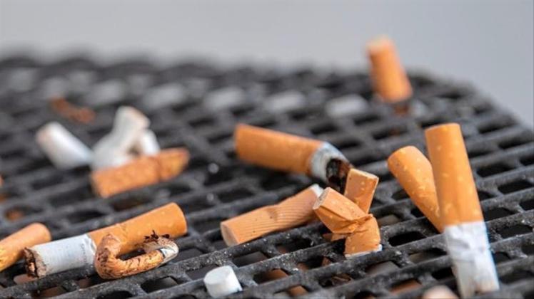 Die Filter von Zigaretten bestehen großteils aus einem schwer abbaubaren Kunststoff. 