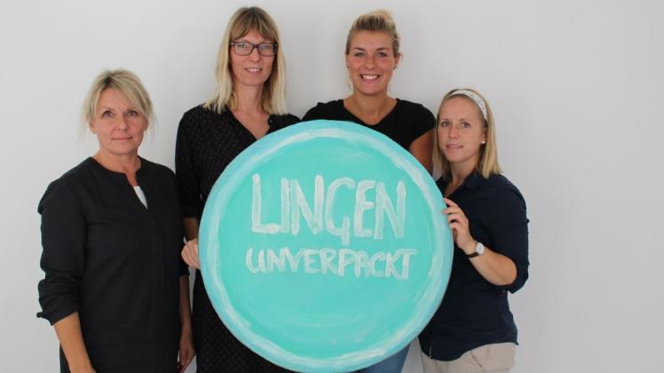 Auf großes Interesse stößt die Genossenschaft "Lingen Unverpackt". Von links: Teresa Metz, Sandra Reichenberger (beide Vorstandsmitglieder), Susanne Pasbrig (Mitglied der Genossenschaft) und Dayana Metz (Vorstand). 