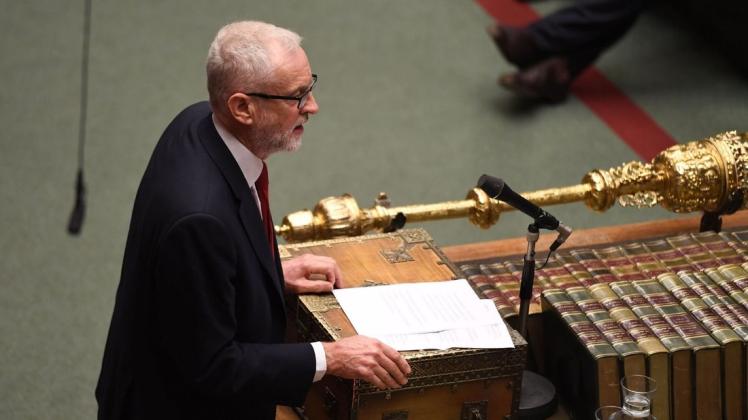 Oppositionsführer Jeremy Corbyn stellt sich nun doch hinter den Plan des Premiers. Foto: AFP PHOTO / UK PARLIAMENT / JESSICA TAYLOR Oppositionsführer Jeremy Corbyn stellt sich nun doch hinter den Plan des Premiers. Foto: AFP PHOTO / UK PARLIAMENT / JESSICA TAYLOR