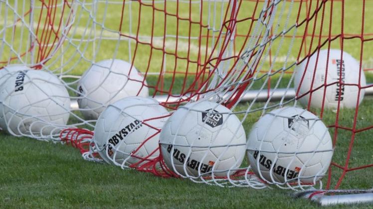 Die Bezirksliga-Fußballer des SV Baris Delmenhorst haben beim Heidmühler FC gewonnen. Foto: Rolf Tobis Die Bezirksliga-Fußballer des SV Baris Delmenhorst haben beim Heidmühler FC gewonnen. Foto: Rolf Tobis