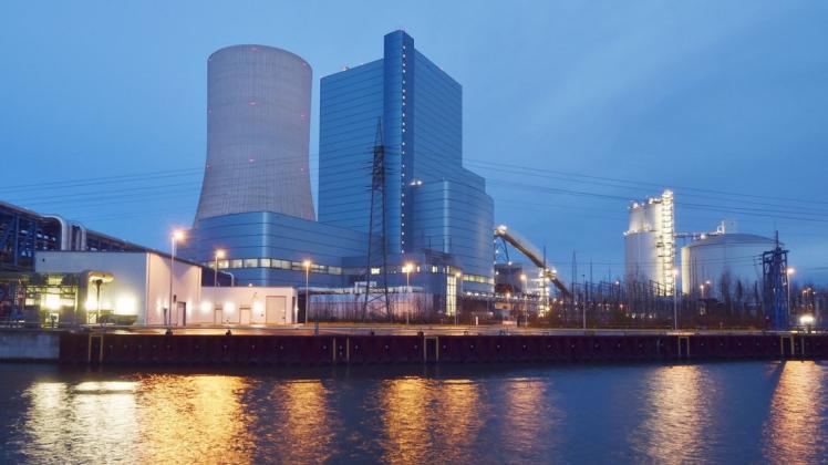 Das Uniper-Kraftwerk Datteln 4 mit dem Datteln-Hamm-Kanal davor. Foto: dpa/Caroline Seidel