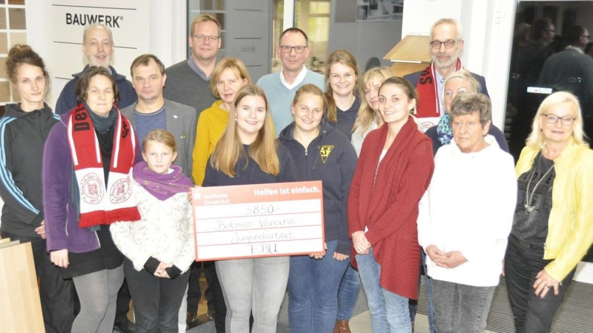 Unternehmer Spenden Siebenmal 550 Euro An Belmer NOZ