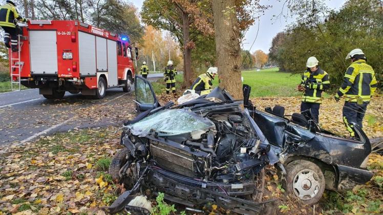 Bei einem Unfall im Kreis Cloppenburg sind zwei Menschen gestorben. Foto: NWM-TV