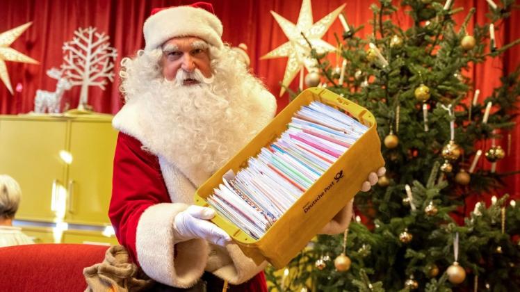Die Wunschzettel werden am 9. Dezember an die Weihnachtspostfiliale in Himmelpfort geschickt.